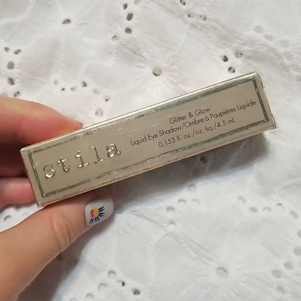 Stila Glitter & Glow Liquid Eye Shadow